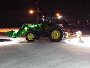 2017 John Deere Ag Tractor Tractor Lettering from Raymond G, IL